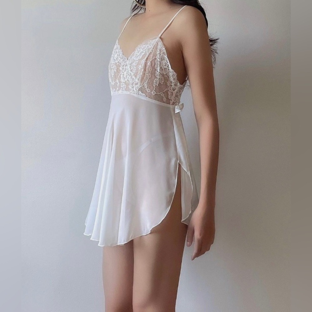 Victoria Secret Bridal Milk Maid Lingerie Size Small Tags still attached